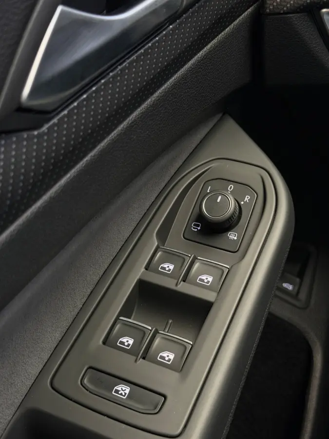 1.5 eTSI 3x R-Line CarPlay Panorama Camera