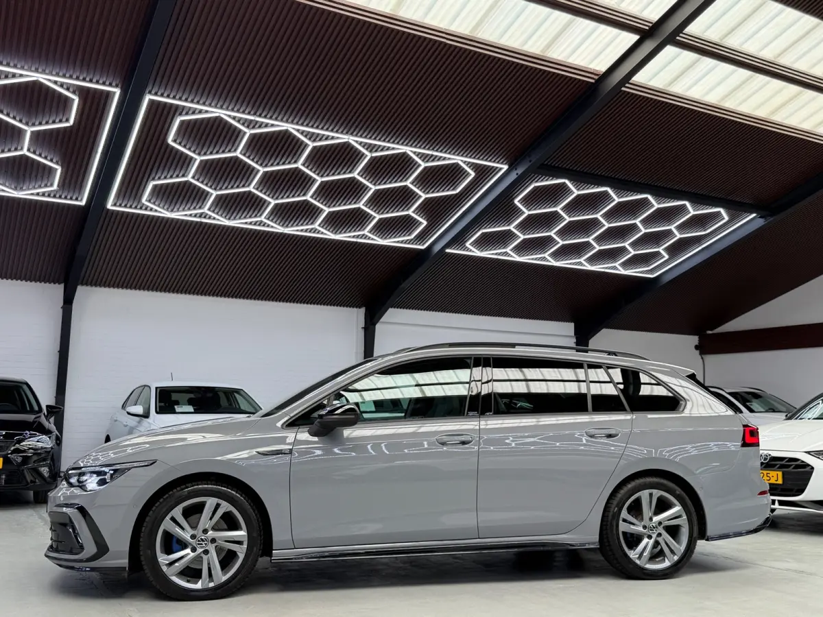 1.5 eTSI 3x R-Line CarPlay Panorama Camera