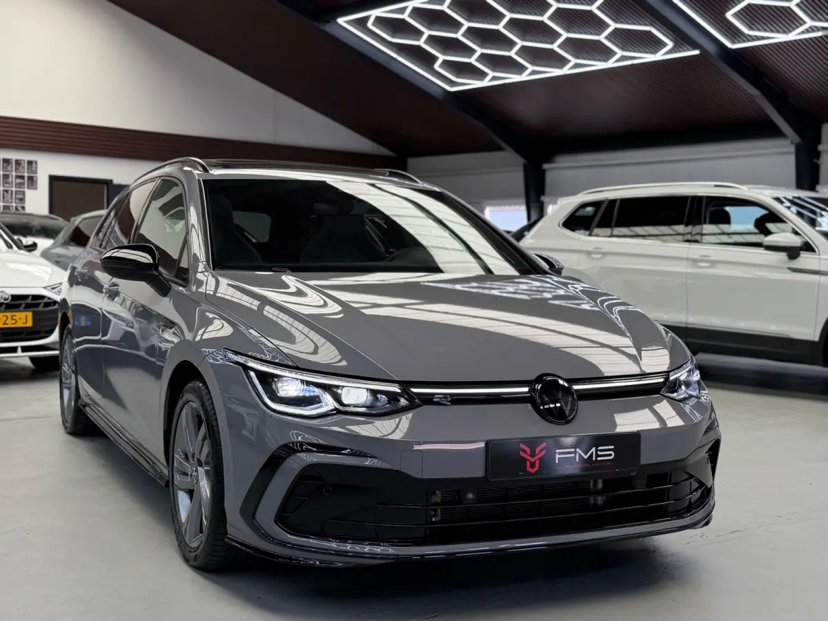 1.5 eTSI 3x R-Line CarPlay Panorama Camera