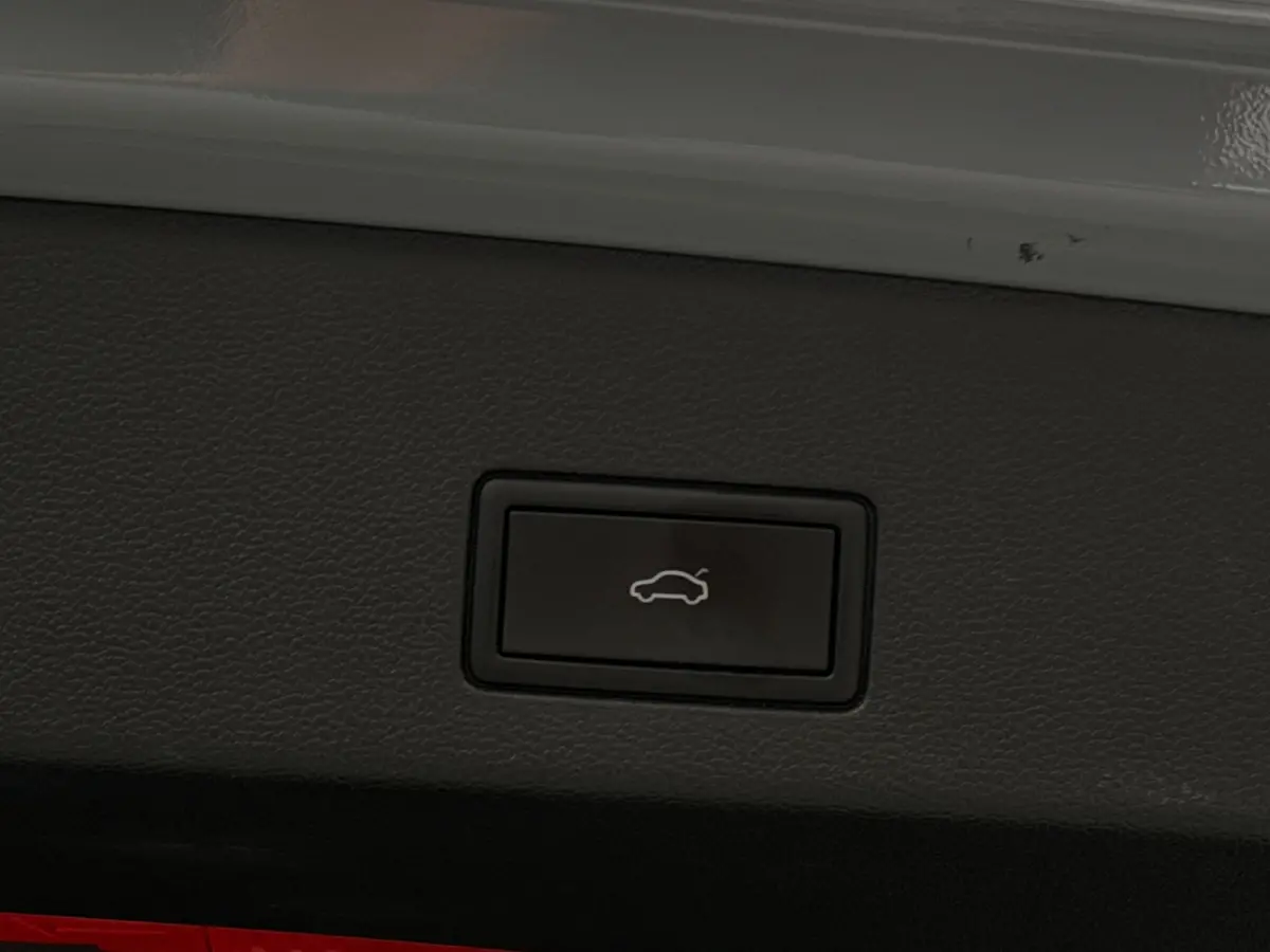 1.5 eTSI 3x R-Line CarPlay Panorama Camera