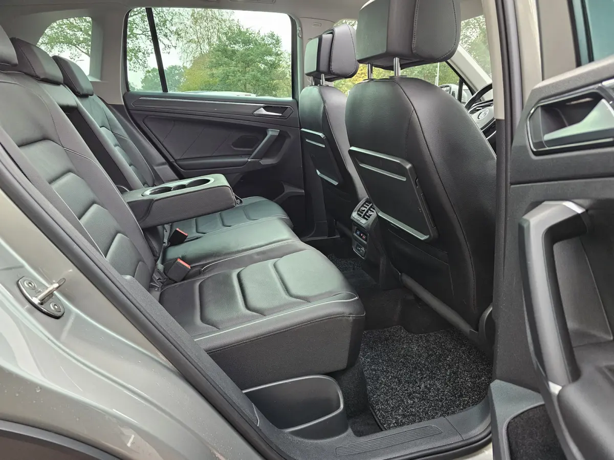 1.4 TSI 4MOTION Highline | Pano | Trekhaak | LED | Stoelverwarming | Leder | Elek. stoelen | Virtual | Keyless |