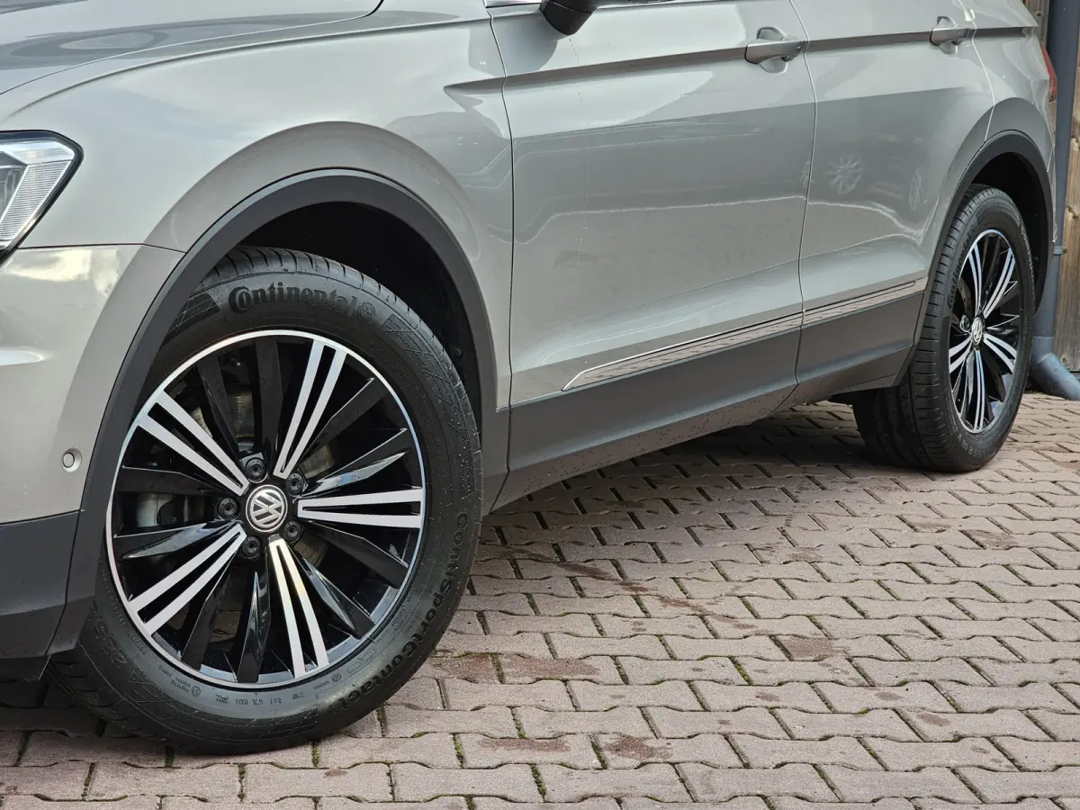 1.4 TSI 4MOTION Highline | Pano | Trekhaak | LED | Stoelverwarming | Leder | Elek. stoelen | Virtual | Keyless |