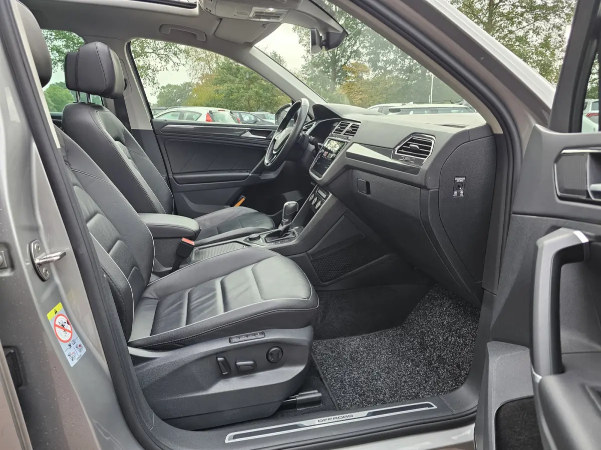 1.4 TSI 4MOTION Highline | Pano | Trekhaak | LED | Stoelverwarming | Leder | Elek. stoelen | Virtual | Keyless |
