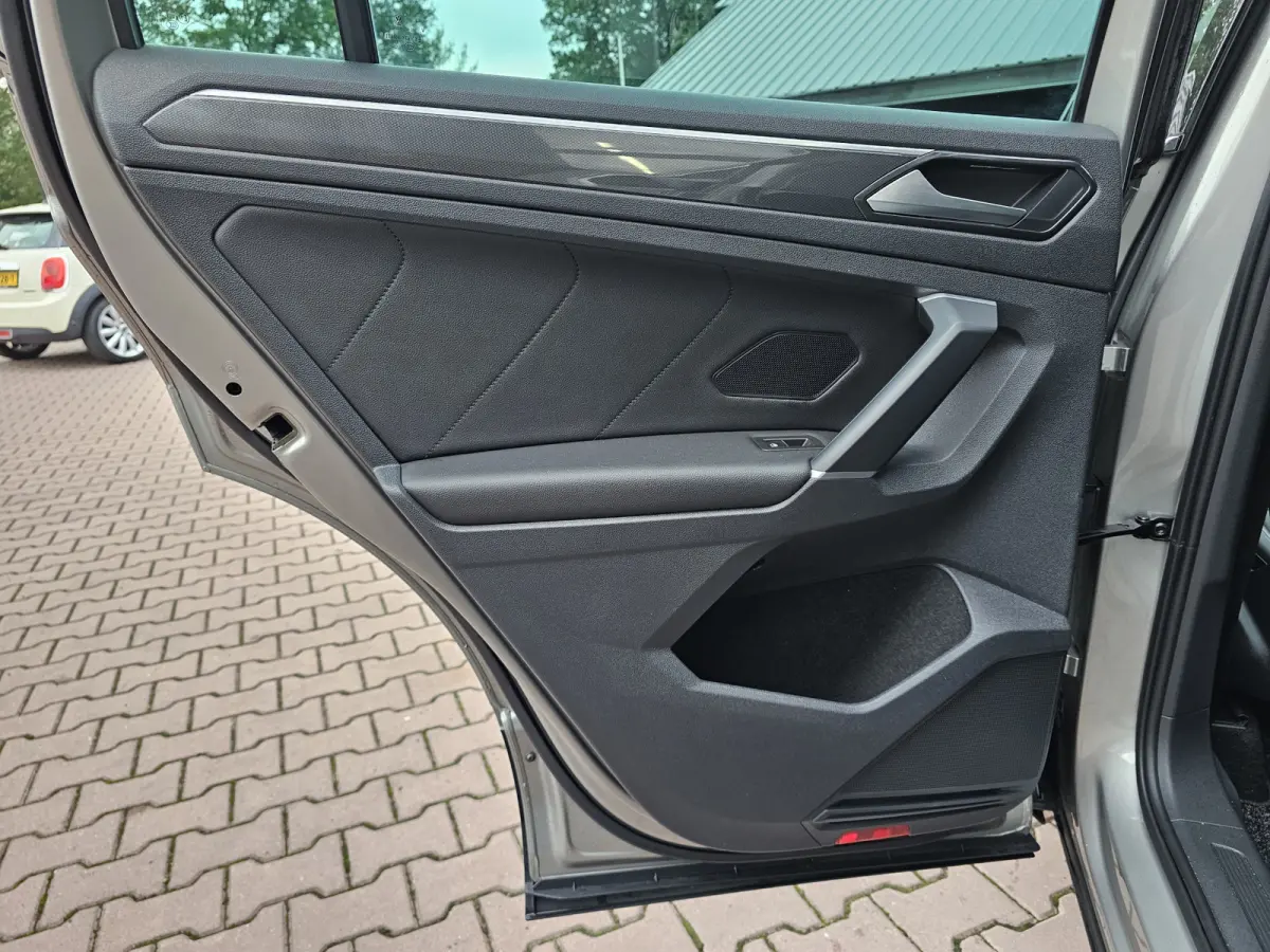 1.4 TSI 4MOTION Highline | Pano | Trekhaak | LED | Stoelverwarming | Leder | Elek. stoelen | Virtual | Keyless |