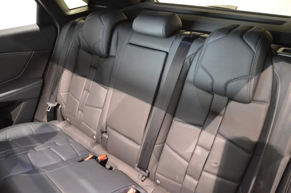 1.6 PHEV 300 4x4 Etoile 300 PK! - ALL WHEEL DRIVE - STOELVERWARMING