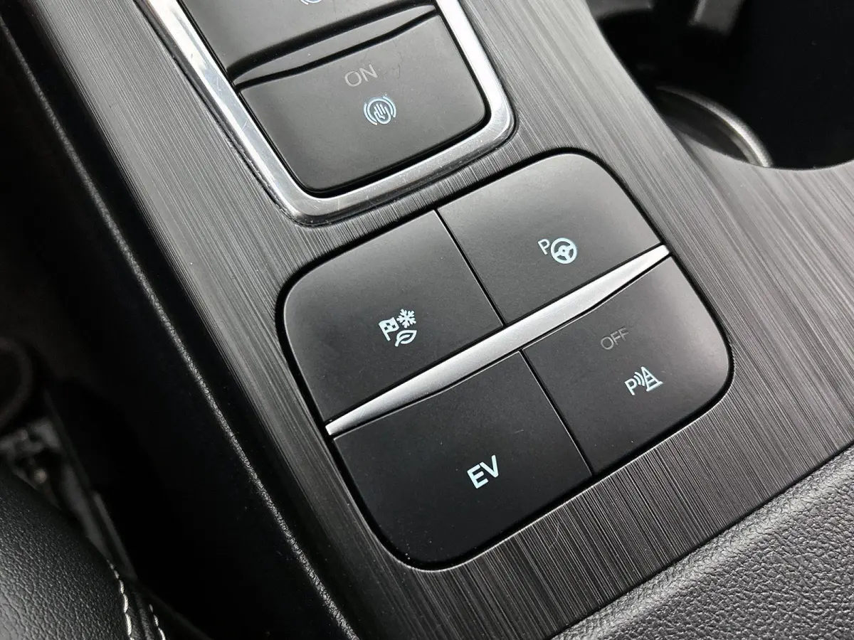 2.5 PHEV Vignale | Achteruitrijcamera | Dodehoekdetectie | WINTERPACK | Adaptieve Cruise Control | VOL!