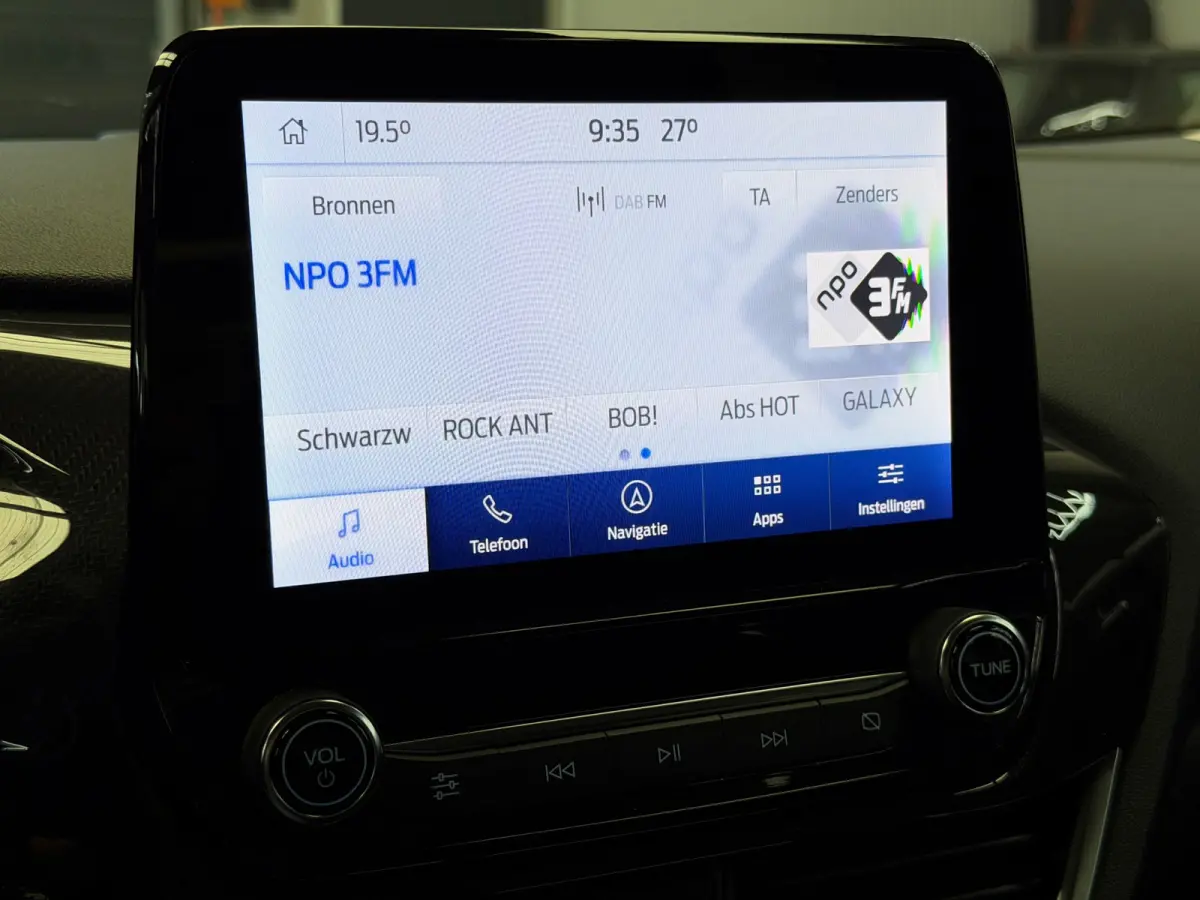 1.0 EcoBoost Titanium CarPlay Massage