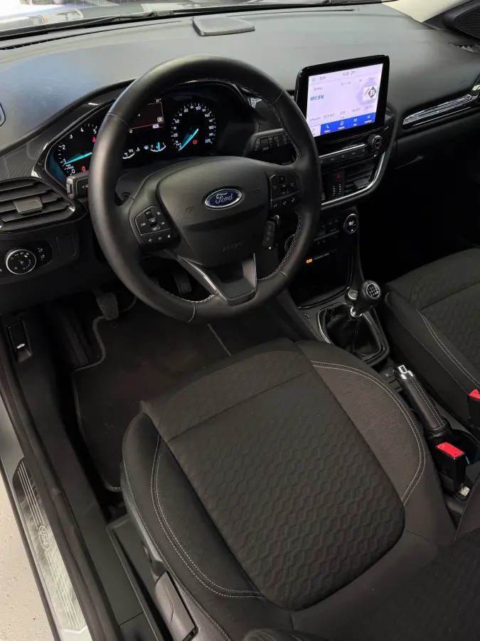 1.0 EcoBoost Titanium CarPlay Massage