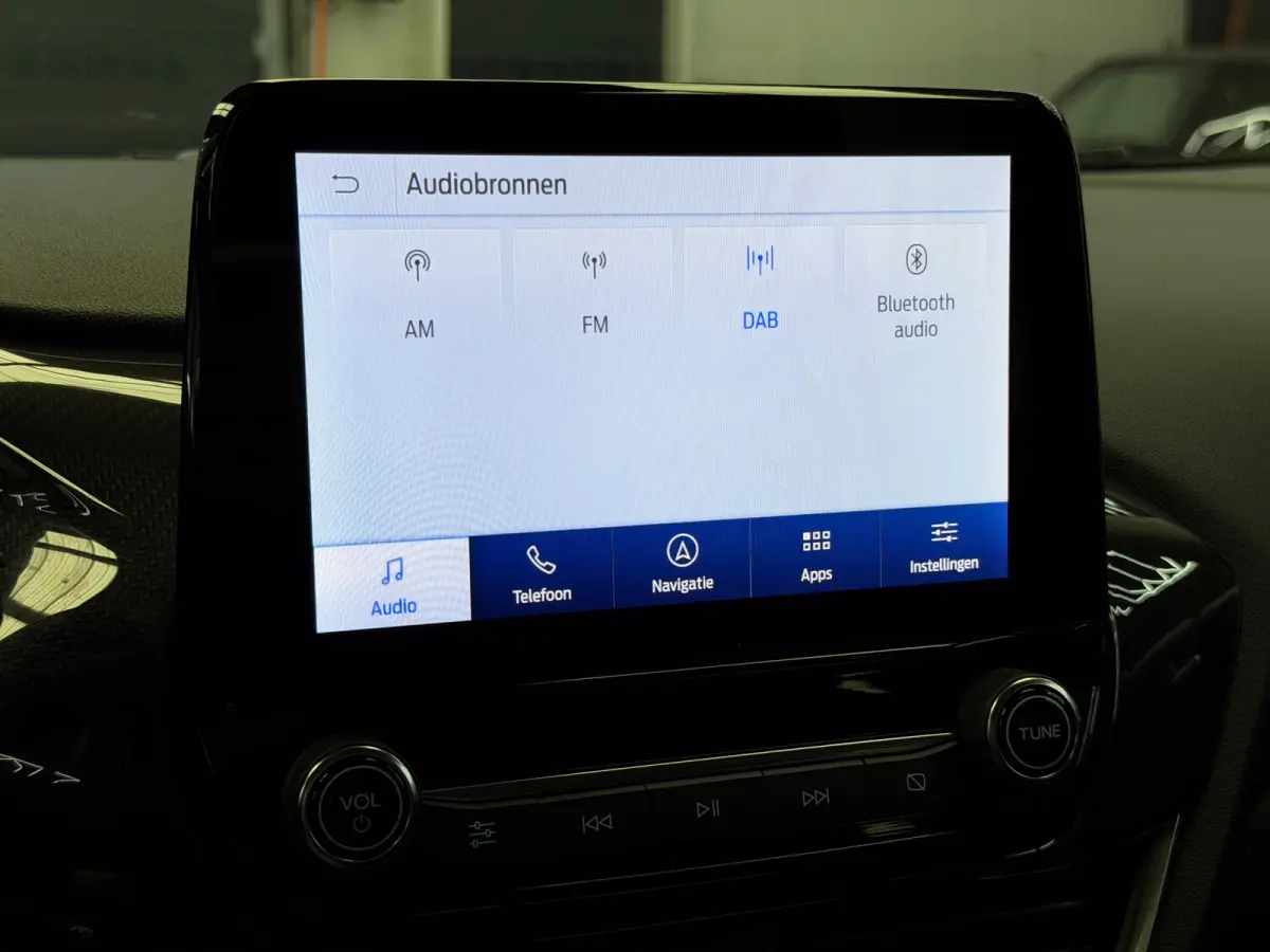 1.0 EcoBoost Titanium CarPlay Massage