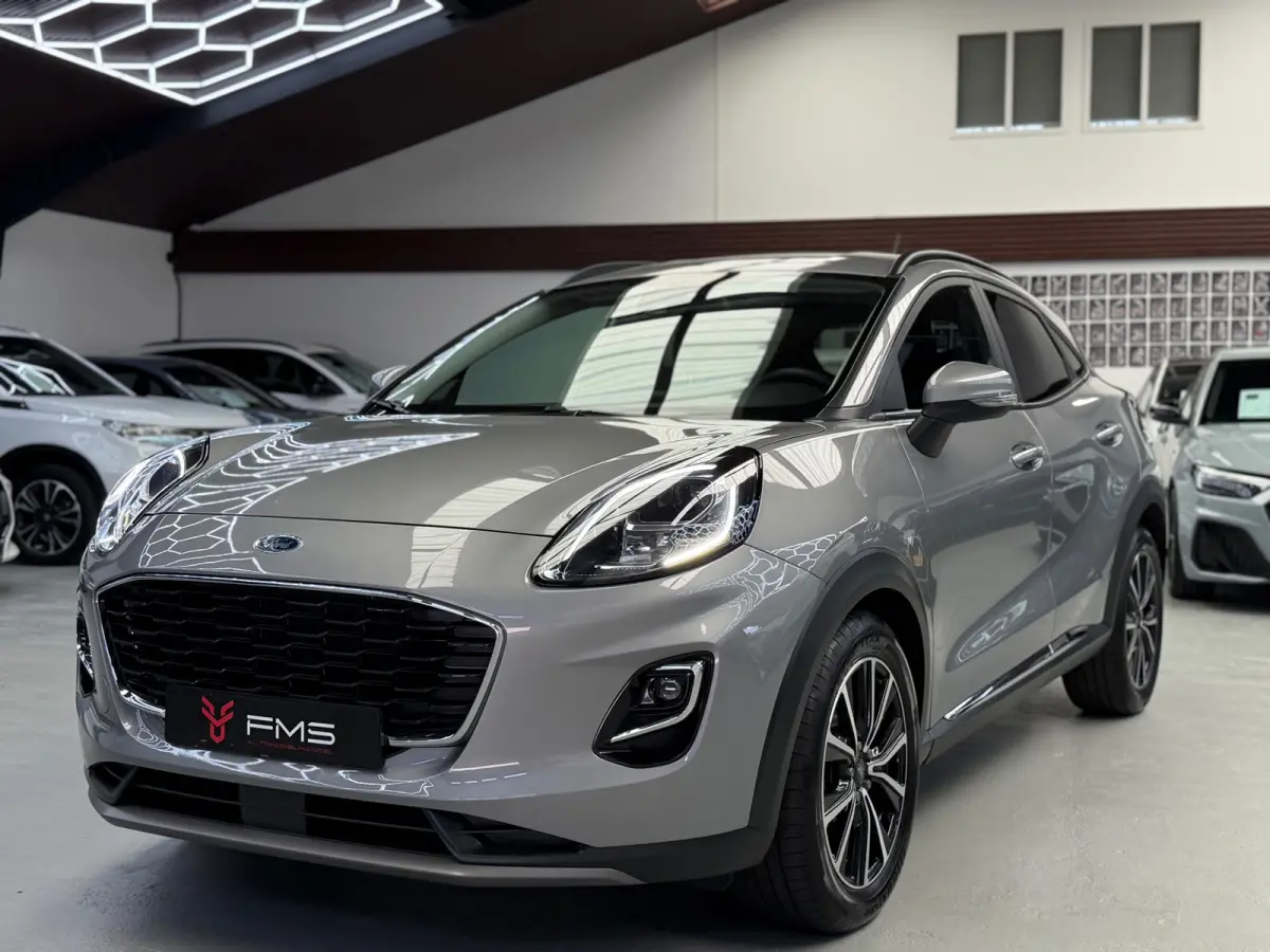 1.0 EcoBoost Titanium CarPlay Massage