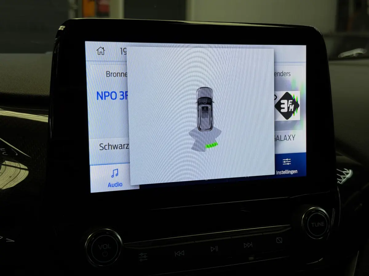 1.0 EcoBoost Titanium CarPlay Massage