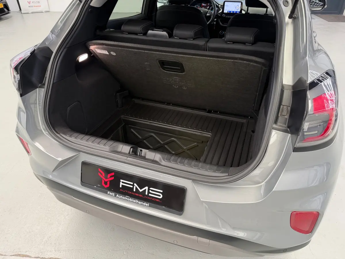 1.0 EcoBoost Titanium CarPlay Massage