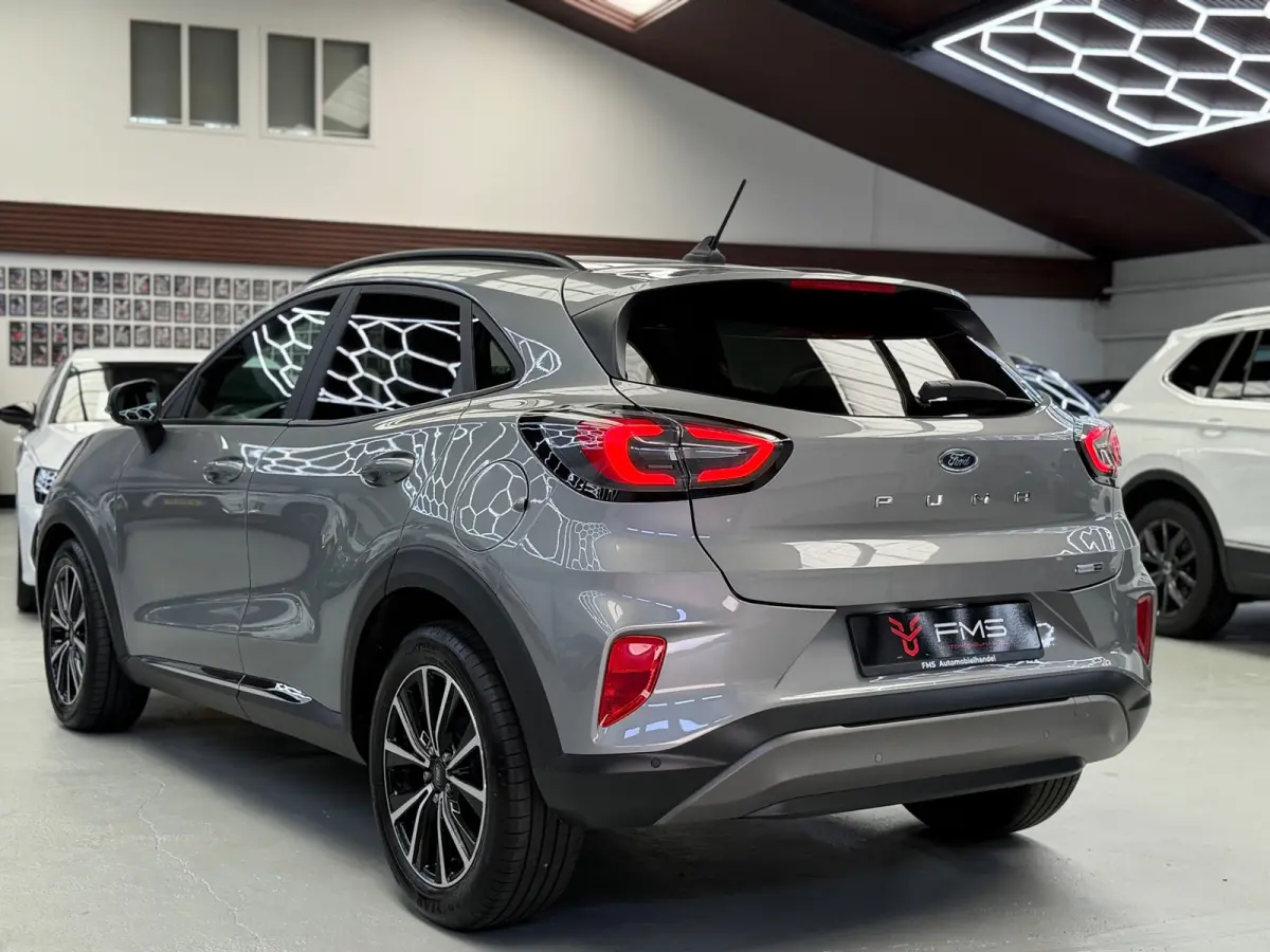 1.0 EcoBoost Titanium CarPlay Massage