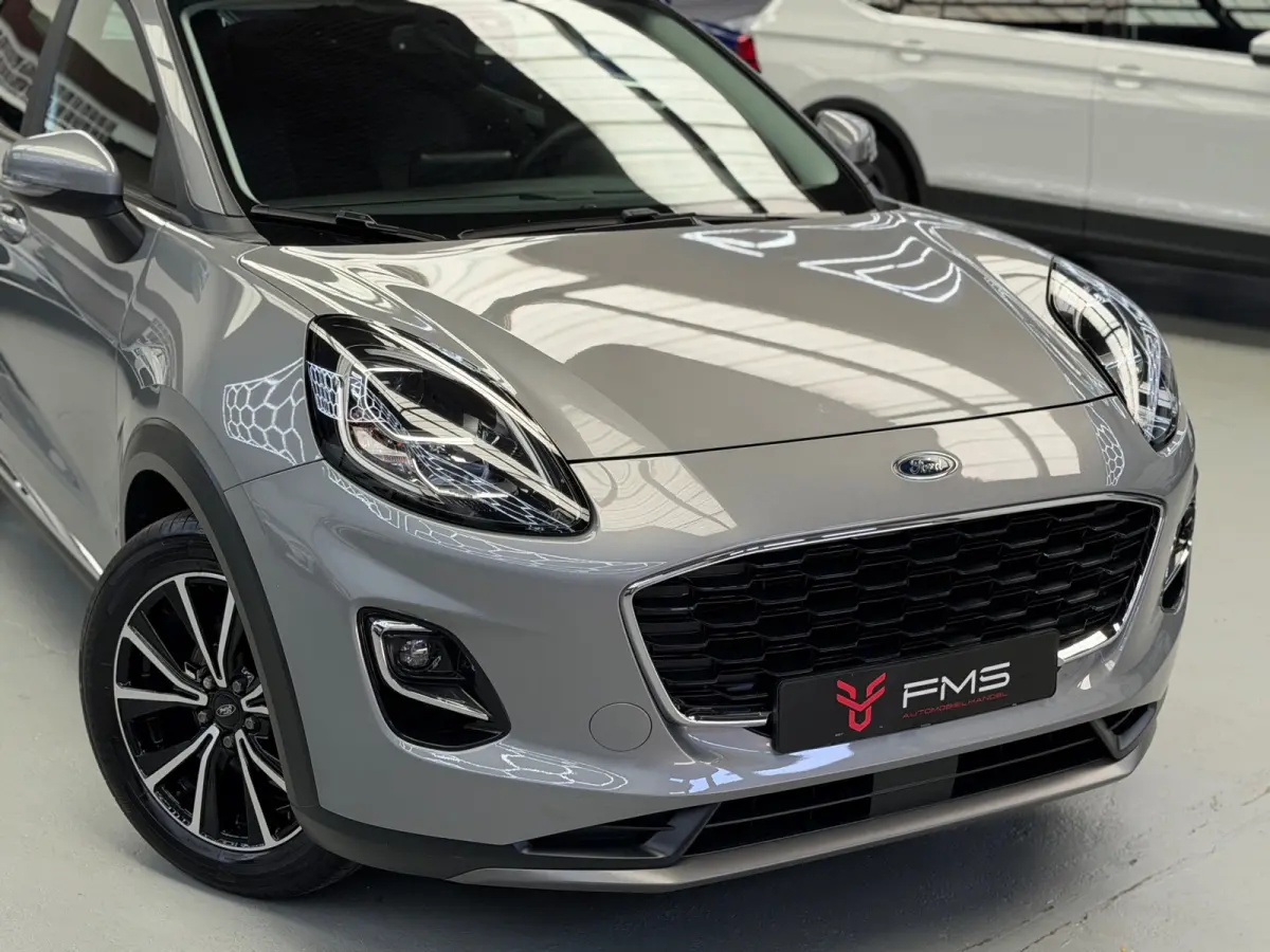 1.0 EcoBoost Titanium CarPlay Massage