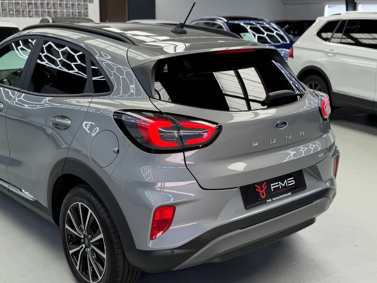 1.0 EcoBoost Titanium CarPlay Massage