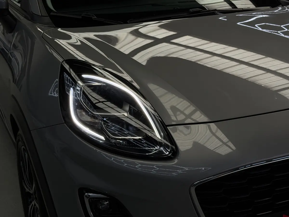 1.0 EcoBoost Titanium CarPlay Massage