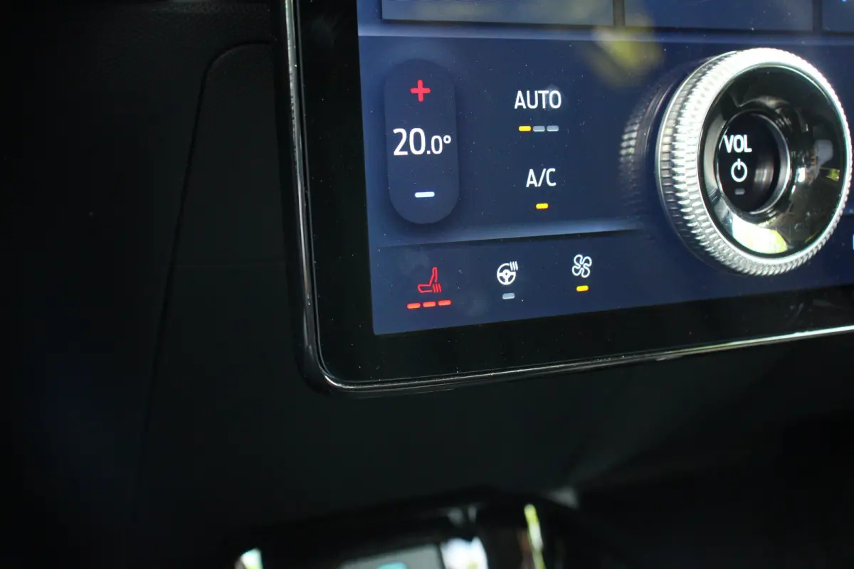 76 kWh | DEALER OH! | ADAPTIVE CRUISE | 360° CAMERA | DODE HOEK | LED | ELEKTR STOEL | LEDER | LANE ASSIST | PARK SENS V+A