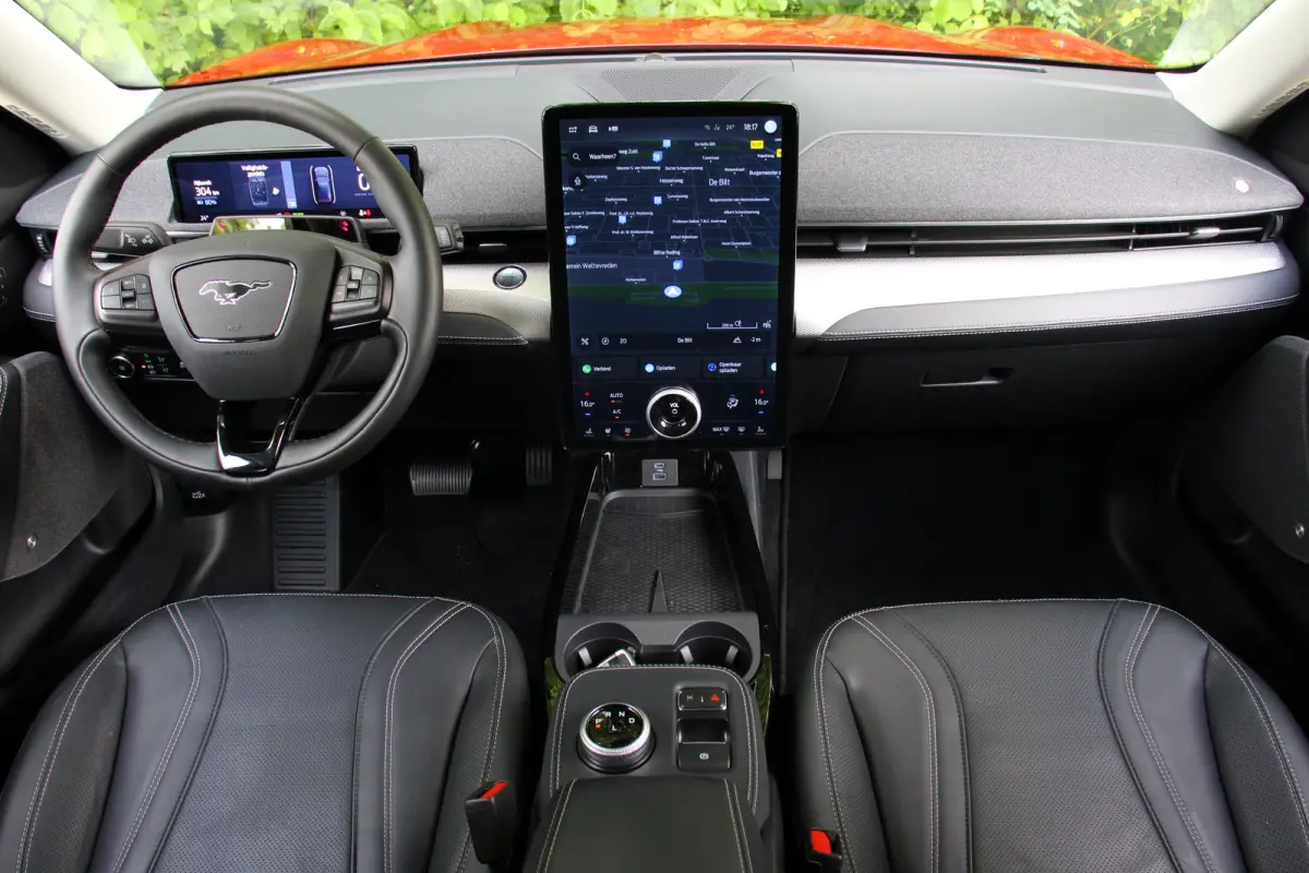 76 kWh | DEALER OH! | ADAPTIVE CRUISE | 360° CAMERA | DODE HOEK | LED | ELEKTR STOEL | LEDER | LANE ASSIST | PARK SENS V+A