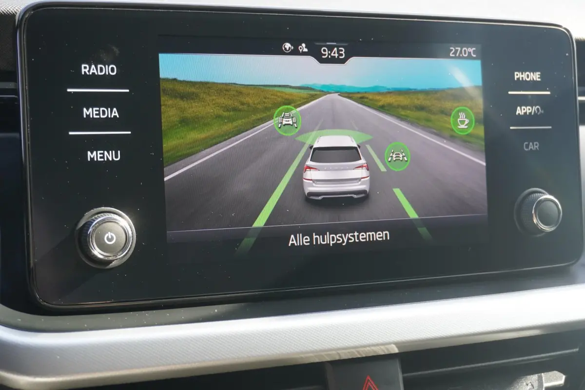 1.0 TSI 110pk Sport Business | Trekhaak | Apple CarPlay/Android Auto | Automatische Airco | PDC Achter