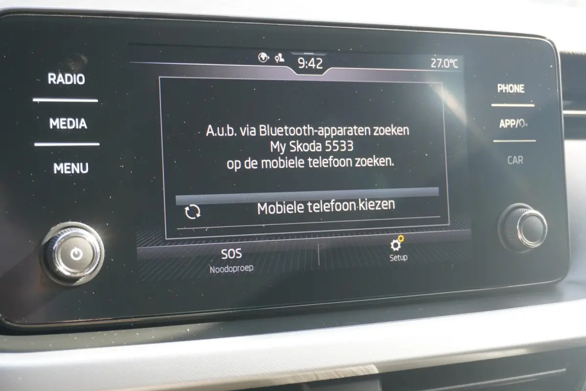 1.0 TSI 110pk Sport Business | Trekhaak | Apple CarPlay/Android Auto | Automatische Airco | PDC Achter