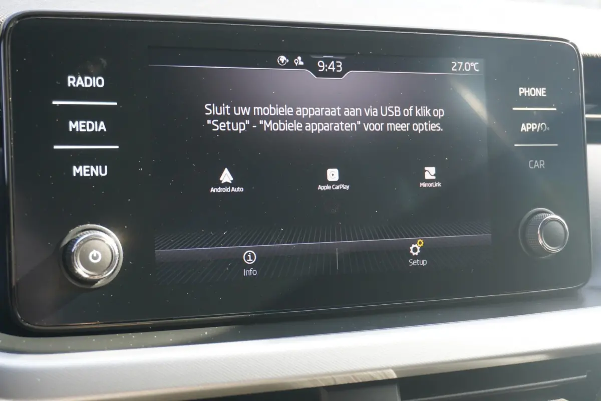 1.0 TSI 110pk Sport Business | Trekhaak | Apple CarPlay/Android Auto | Automatische Airco | PDC Achter