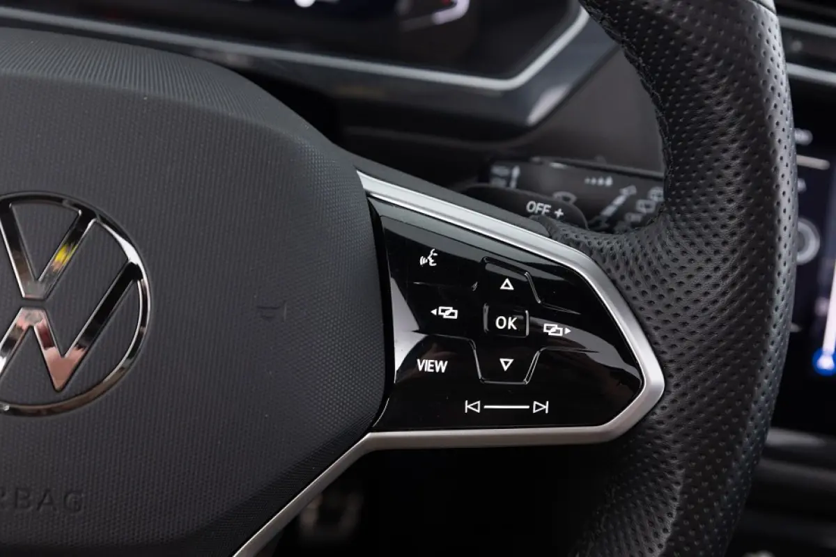 1.4 TSI eHybrid R-Line Business+ | PANORAMADAK | Full LED | CAMERA | PHEV | Plug-in hybrid | SOH 93,87%