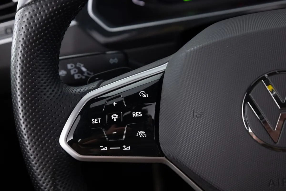 1.4 TSI eHybrid R-Line Business+ | PANORAMADAK | Full LED | CAMERA | PHEV | Plug-in hybrid | SOH 93,87%