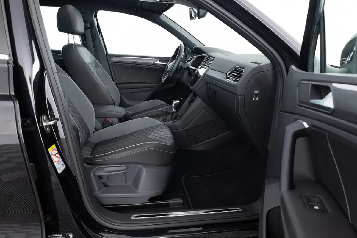 1.4 TSI eHybrid R-Line Business+ | PANORAMADAK | Full LED | CAMERA | PHEV | Plug-in hybrid | SOH 93,87%