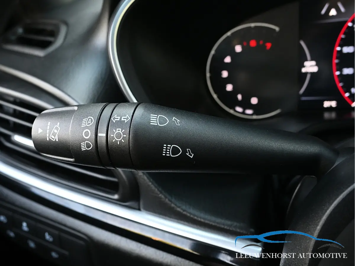1.0 City Sport, Apple, 2 x PDC, camera, LED, Clima, Cruise nl-dealerauto