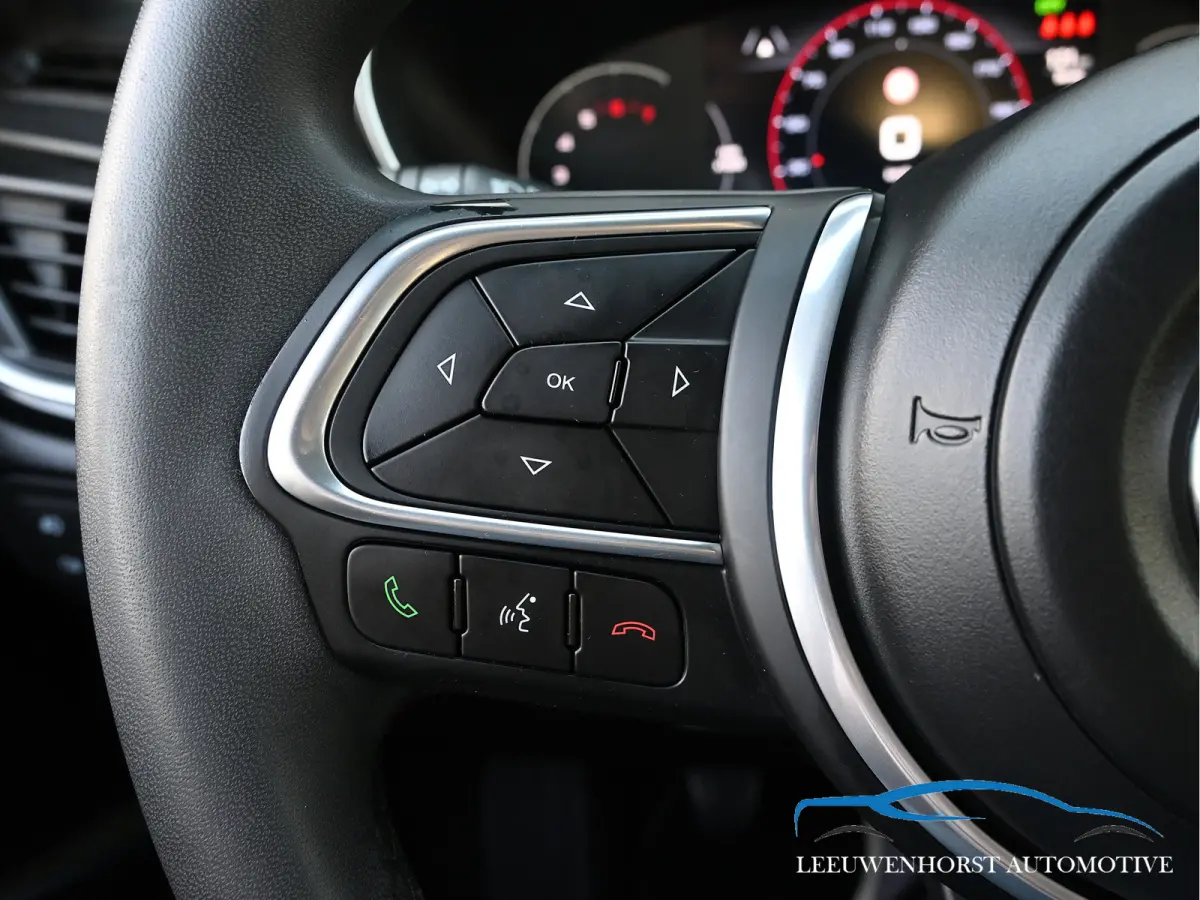 1.0 City Sport, Apple, 2 x PDC, camera, LED, Clima, Cruise nl-dealerauto