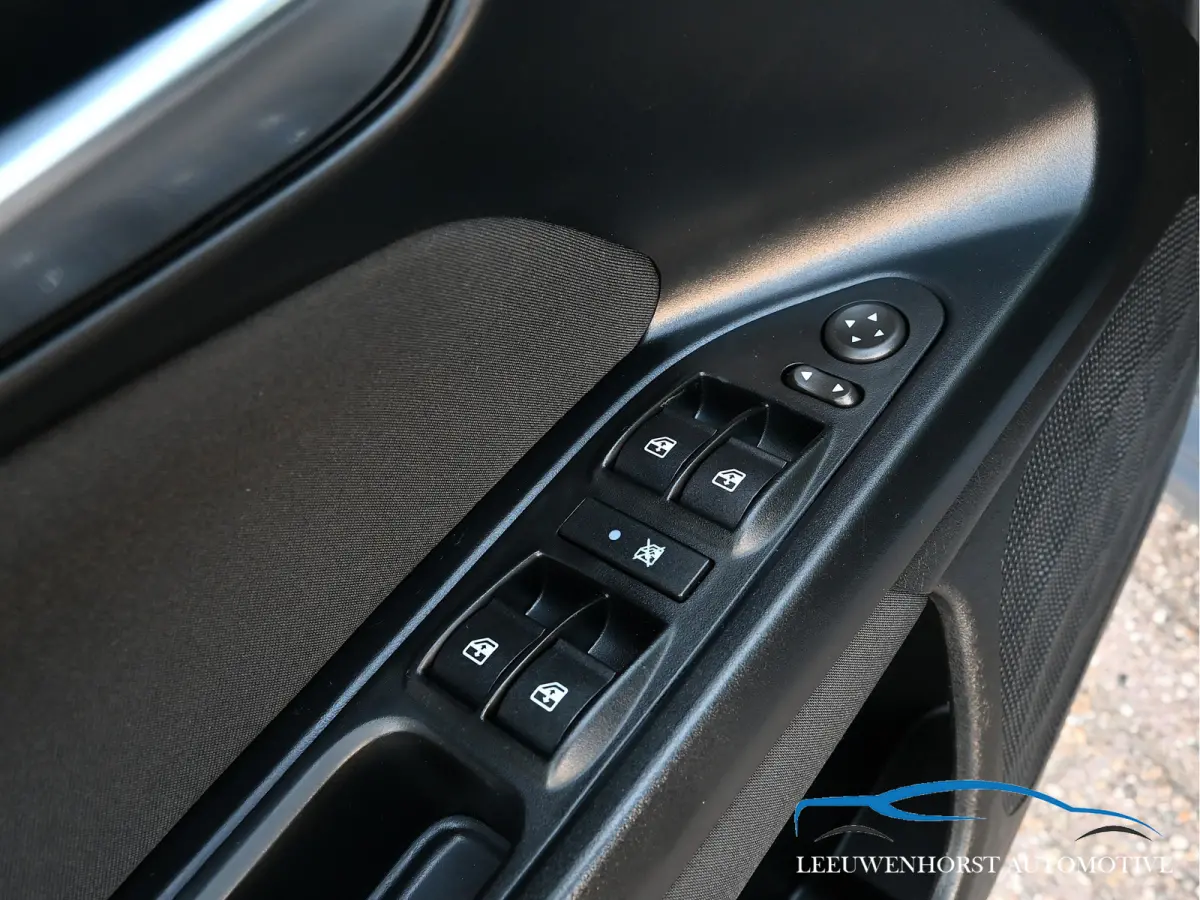 1.0 City Sport, Apple, 2 x PDC, camera, LED, Clima, Cruise nl-dealerauto