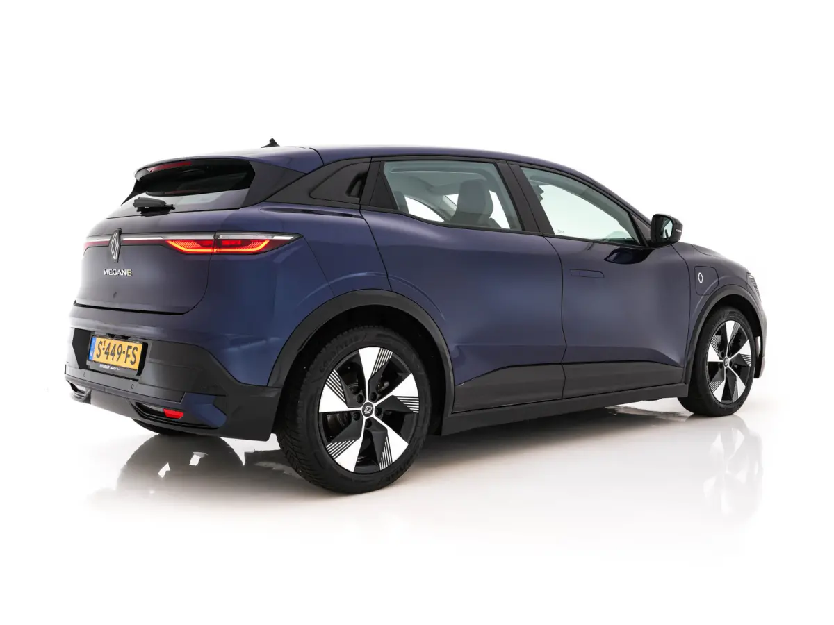 EV60 Optimum Charge Evolution [3-Fase-22kW] {SoH-91%} (INCL-BTW) Aut. *HEATPUMP | FULL-LED | CAMERA | LANE-ASSIST | KEYLESS | NAVI-FULLMAP | CARPLAY | COMFORTSEATS | DIGI-COCKPIT | ECC | PDC