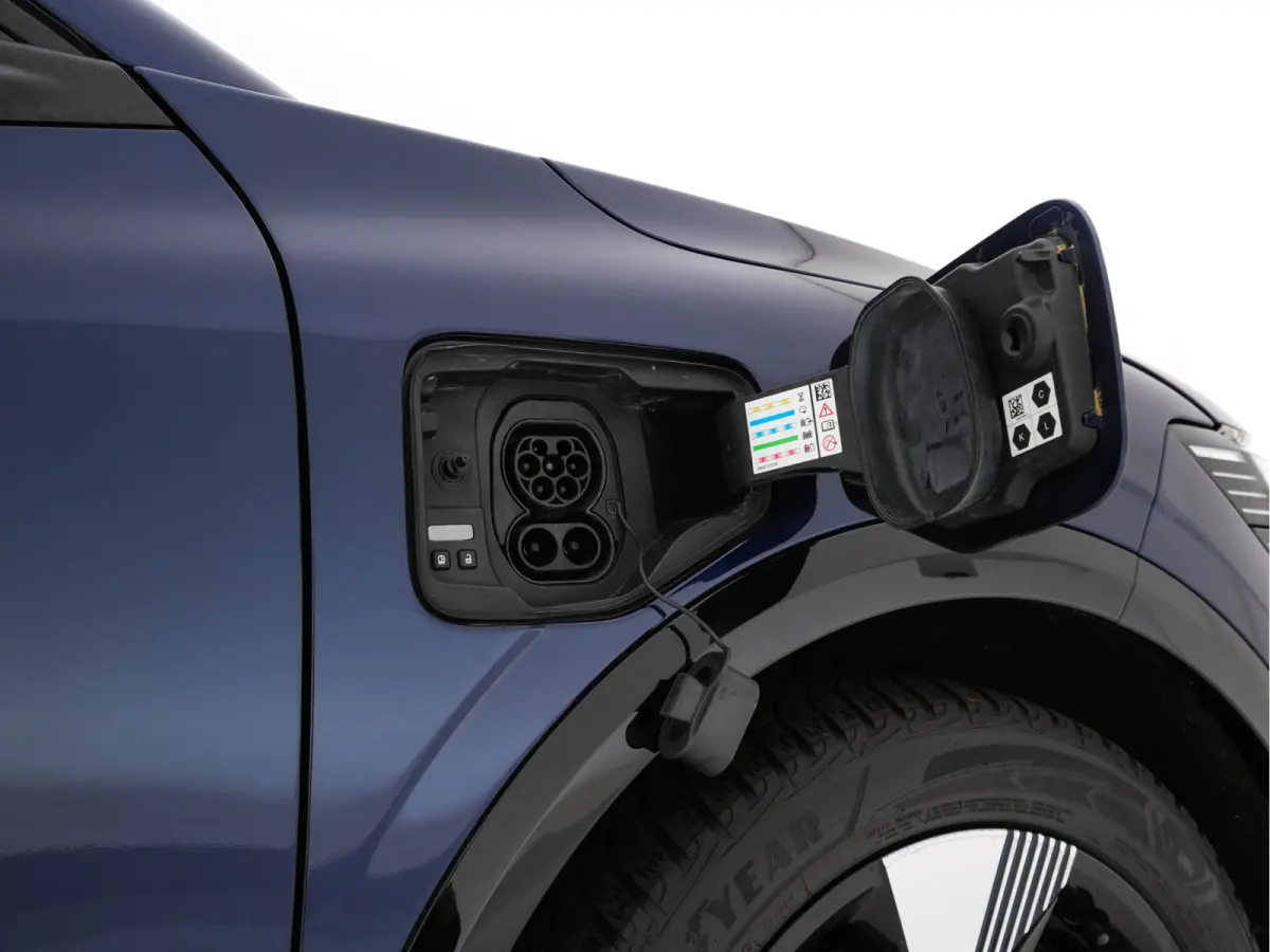 EV60 Optimum Charge Evolution [3-Fase-22kW] {SoH-91%} (INCL-BTW) Aut. *HEATPUMP | FULL-LED | CAMERA | LANE-ASSIST | KEYLESS | NAVI-FULLMAP | CARPLAY | COMFORTSEATS | DIGI-COCKPIT | ECC | PDC