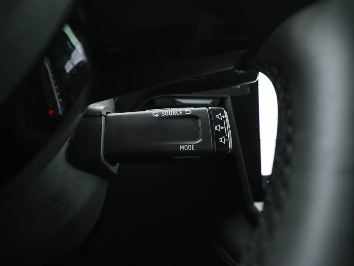 EV60 Optimum Charge Evolution [3-Fase-22kW] {SoH-91%} (INCL-BTW) Aut. *HEATPUMP | FULL-LED | CAMERA | LANE-ASSIST | KEYLESS | NAVI-FULLMAP | CARPLAY | COMFORTSEATS | DIGI-COCKPIT | ECC | PDC