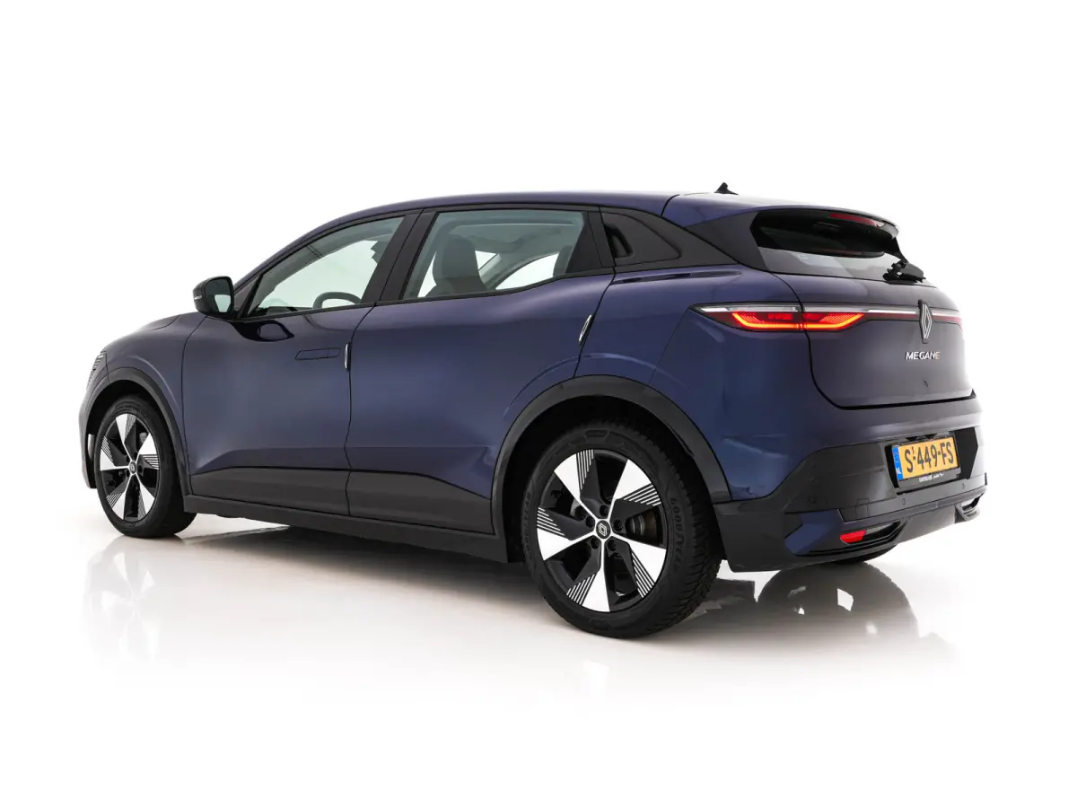 EV60 Optimum Charge Evolution [3-Fase-22kW] {SoH-91%} (INCL-BTW) Aut. *HEATPUMP | FULL-LED | CAMERA | LANE-ASSIST | KEYLESS | NAVI-FULLMAP | CARPLAY | COMFORTSEATS | DIGI-COCKPIT | ECC | PDC