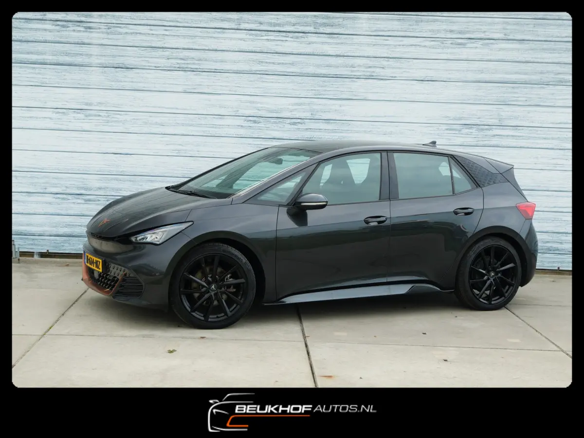 Business One 62 kWh Carplay 20'' Velgen Soh92%