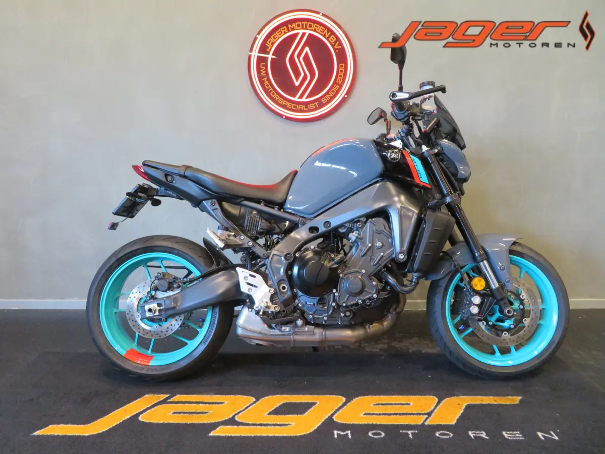 Yamaha MT-09 MT09 2023 Benzine Onbekend leasen