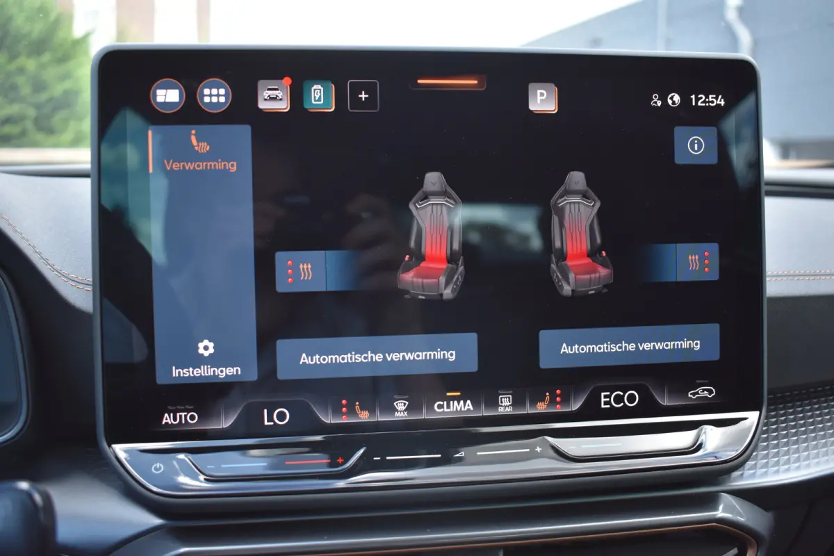1.5 TSI e-Hybrid 204PK PHEV | Achteruitrijcamera | ACC | Elektrische achterklep | Verwarmd stuurwiel | Afneembare trekhaak | CUPRA FABRIEKSGARANTIE | NIEUWE AUTO