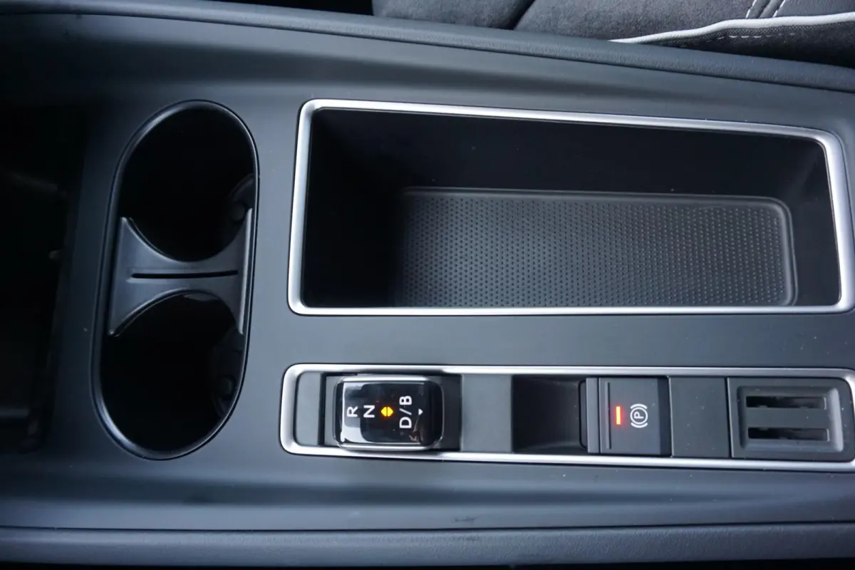 85 286pk Sportline | Business Upgrade Advanced | Panoramadak | Warmtepomp | Trekhaak