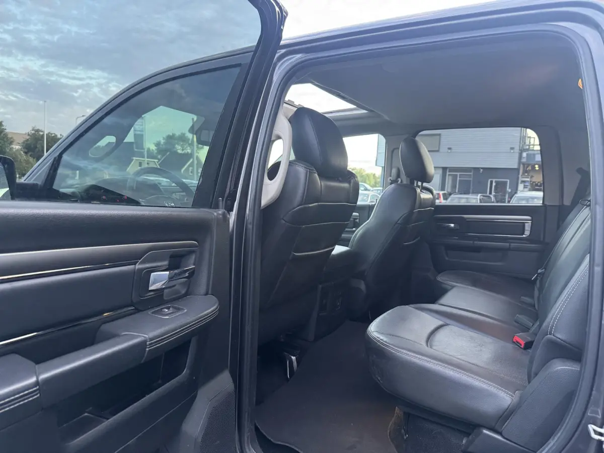 1500 5.7 V8 Quad Cab 6'4 / NIEUWE MOTOR  / SPORT / 4X4 / NAP /PRINS LPG / 200L TANK /