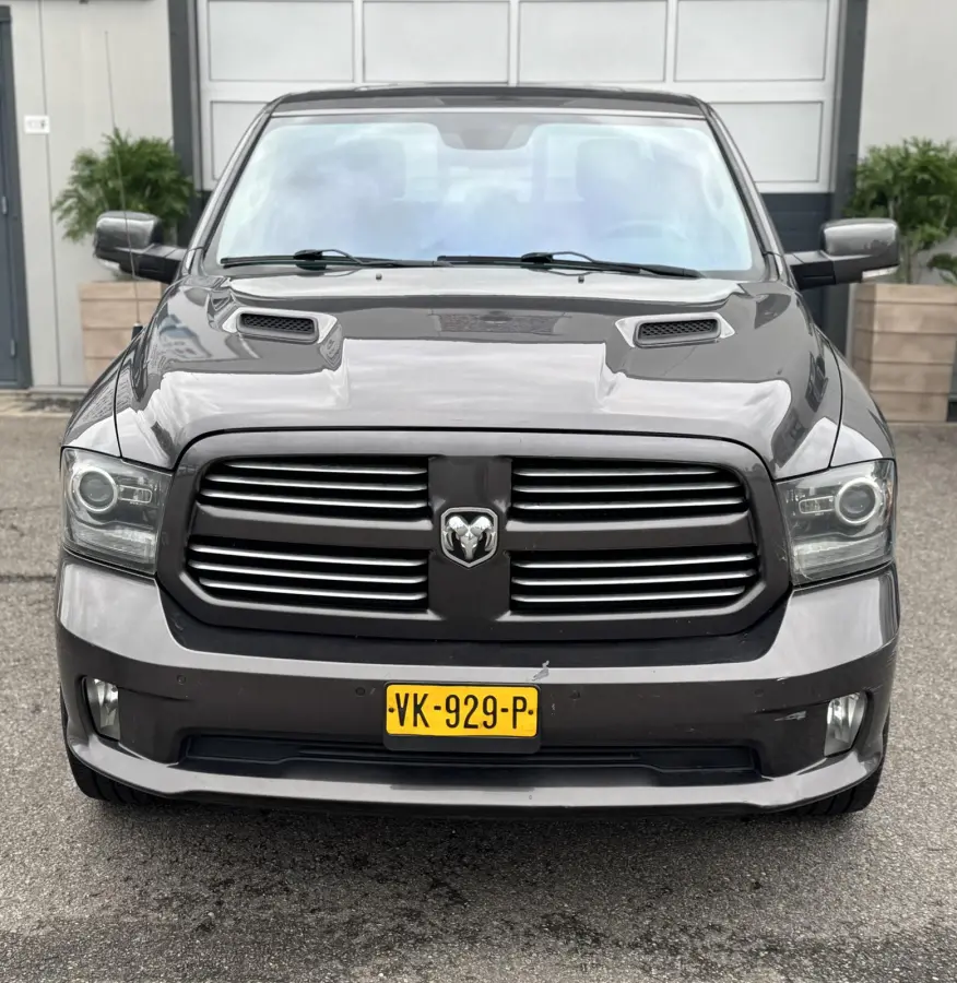 1500 5.7 V8 Quad Cab 6'4 / NIEUWE MOTOR  / SPORT / 4X4 / NAP /PRINS LPG / 200L TANK /