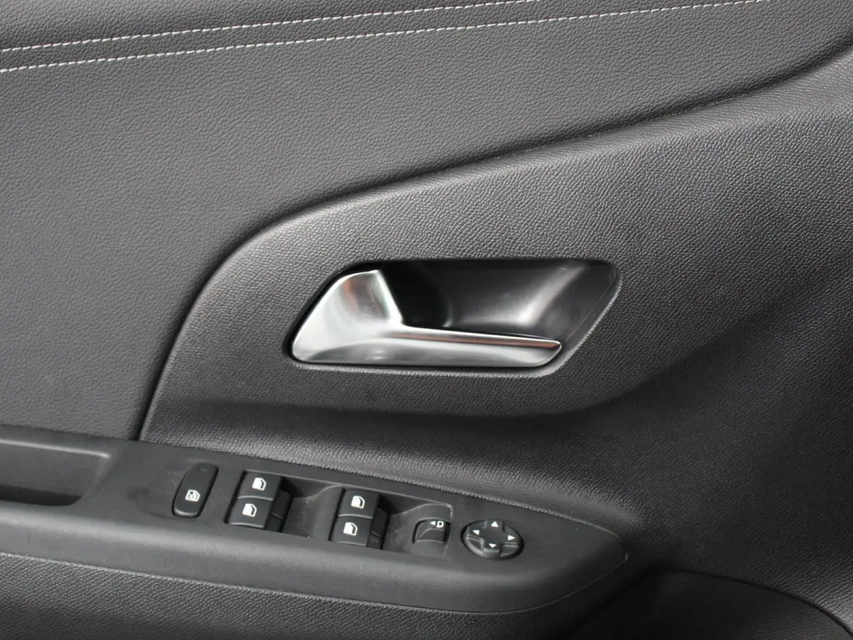 1.2 Turbo 100pk Automaat Hybrid GS-Line Navigatie Apple Carplay/Android Auto Digitale Cockpit Airco Cruise Control Lichtmetalen Velgen Dab