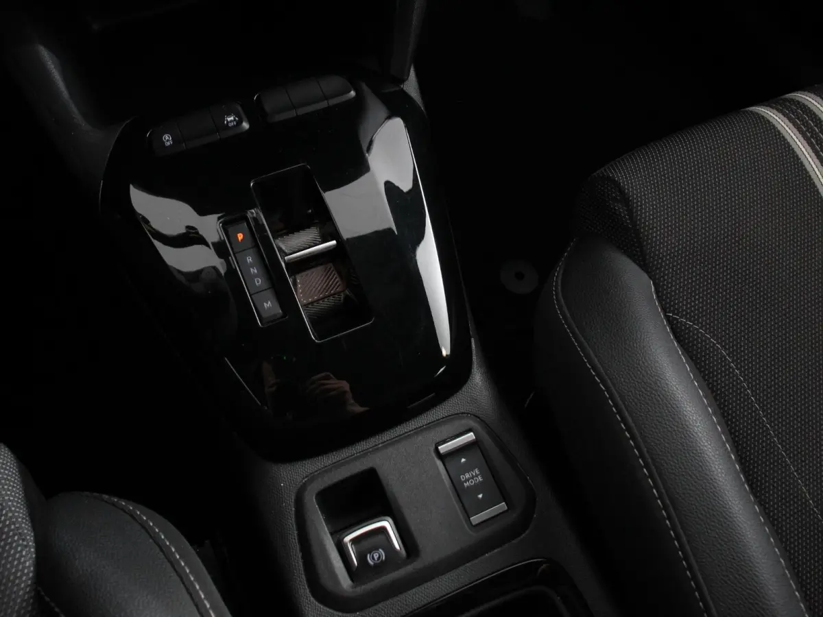 1.2 Turbo 100pk Automaat Hybrid GS-Line Navigatie Apple Carplay/Android Auto Digitale Cockpit Airco Cruise Control Lichtmetalen Velgen Dab