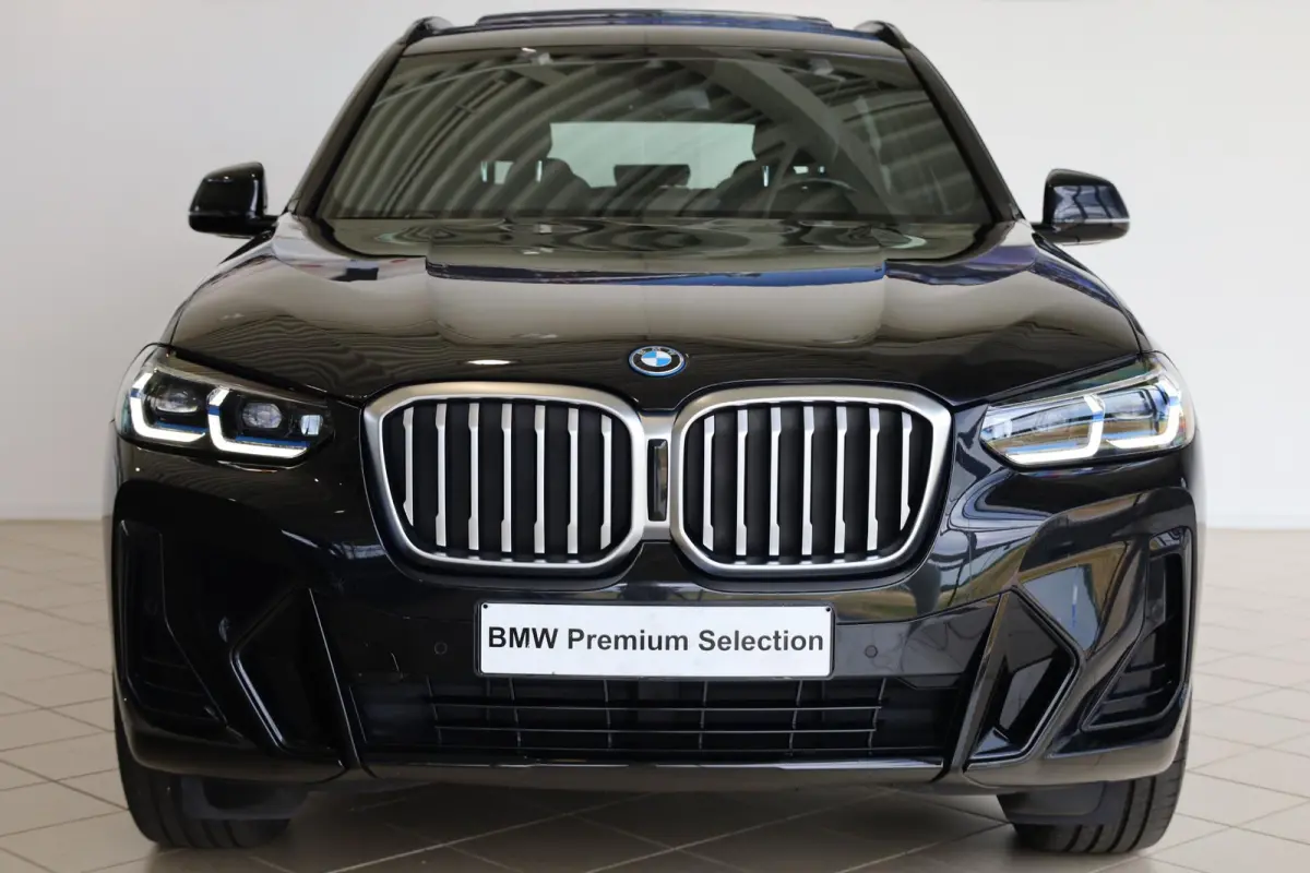 xDrive30e High Executive | M Sportpakket | SOH 93,3% | Panoramadak | Elektr. Trekhaak | Hi-Fi