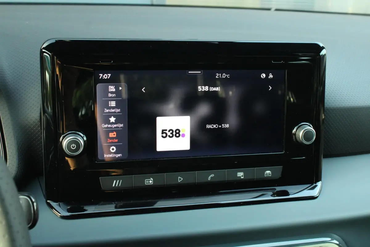 1.0 EcoTSI 95pk Style | Apple Carplay/Android Auto | 16" Velgen | Parkeersensoren