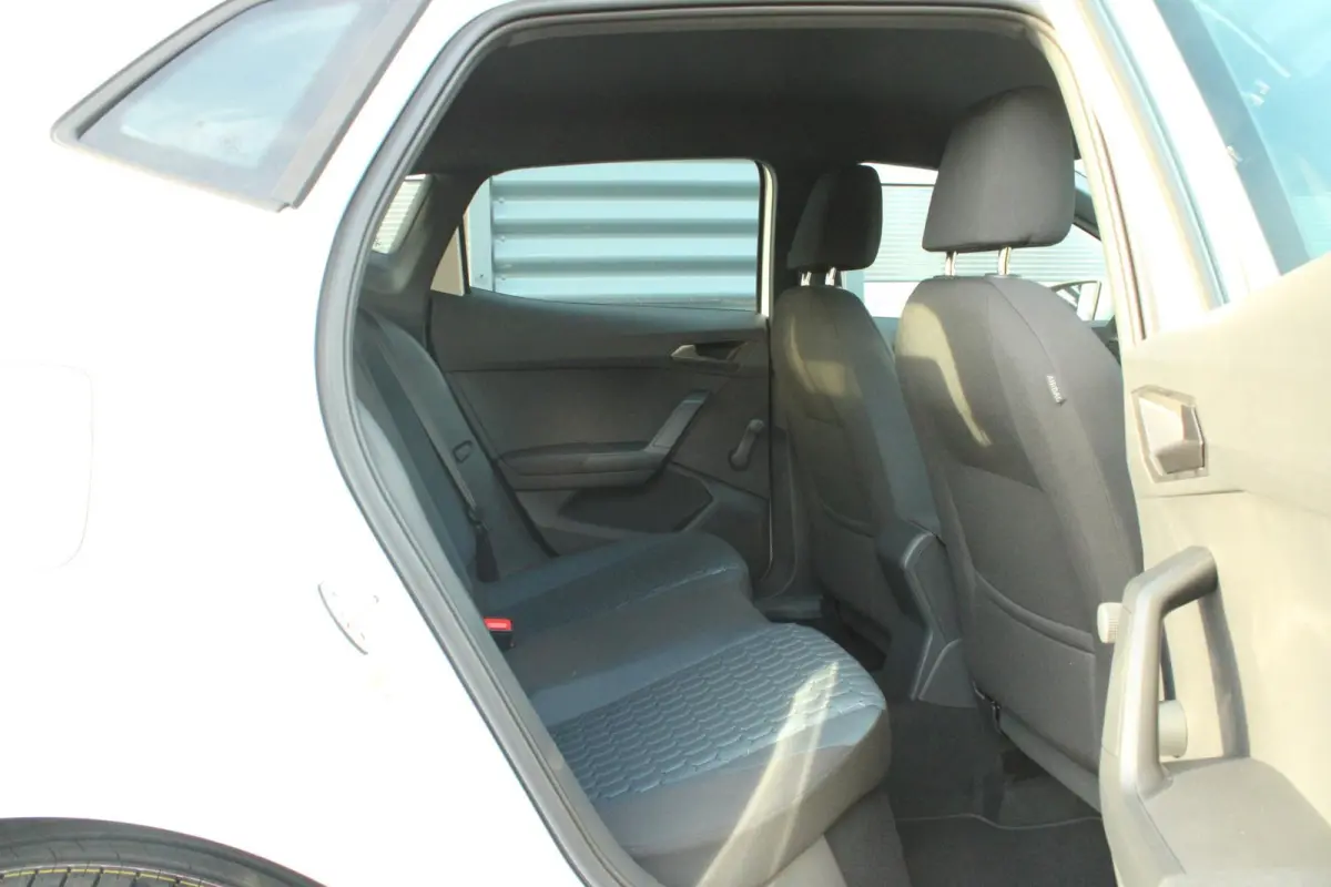 1.0 EcoTSI 95pk Style | Apple Carplay/Android Auto | 16" Velgen | Parkeersensoren