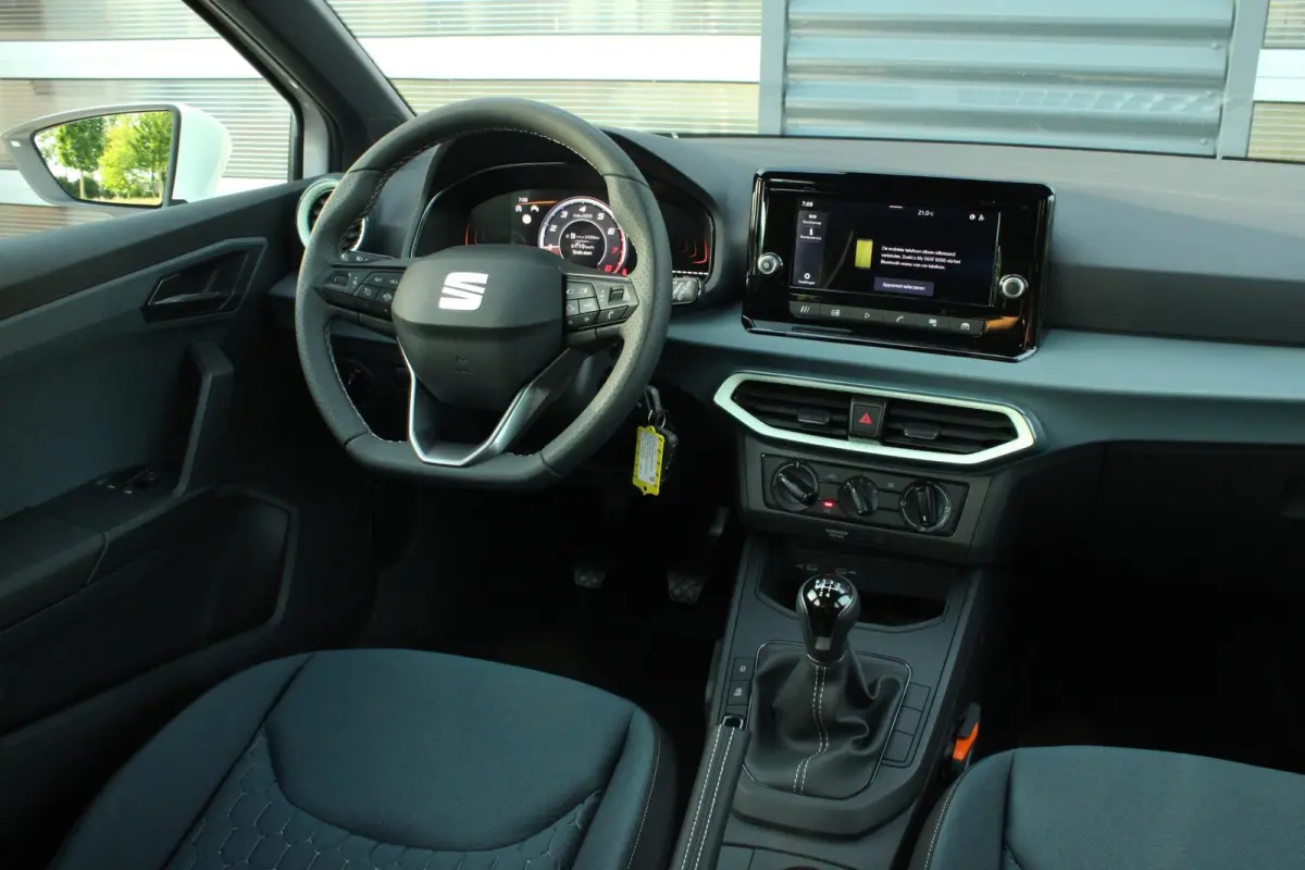 1.0 EcoTSI 95pk Style | Apple Carplay/Android Auto | 16" Velgen | Parkeersensoren