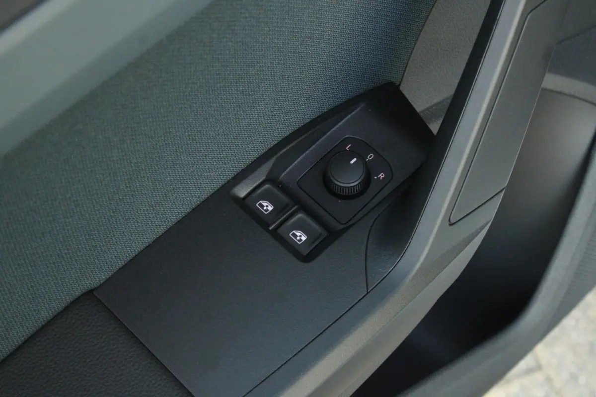 1.0 EcoTSI 95pk Style | Apple Carplay/Android Auto | 16" Velgen | Parkeersensoren