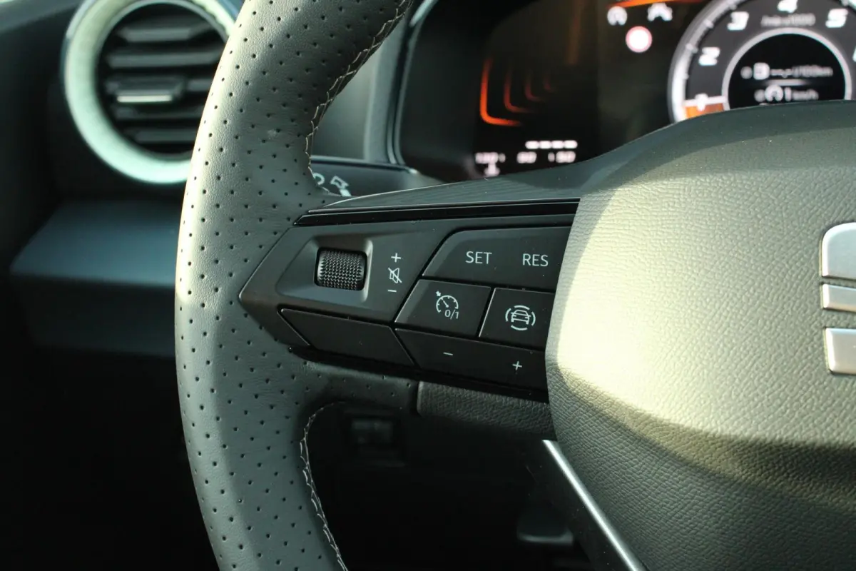 1.0 EcoTSI 95pk Style | Apple Carplay/Android Auto | 16" Velgen | Parkeersensoren