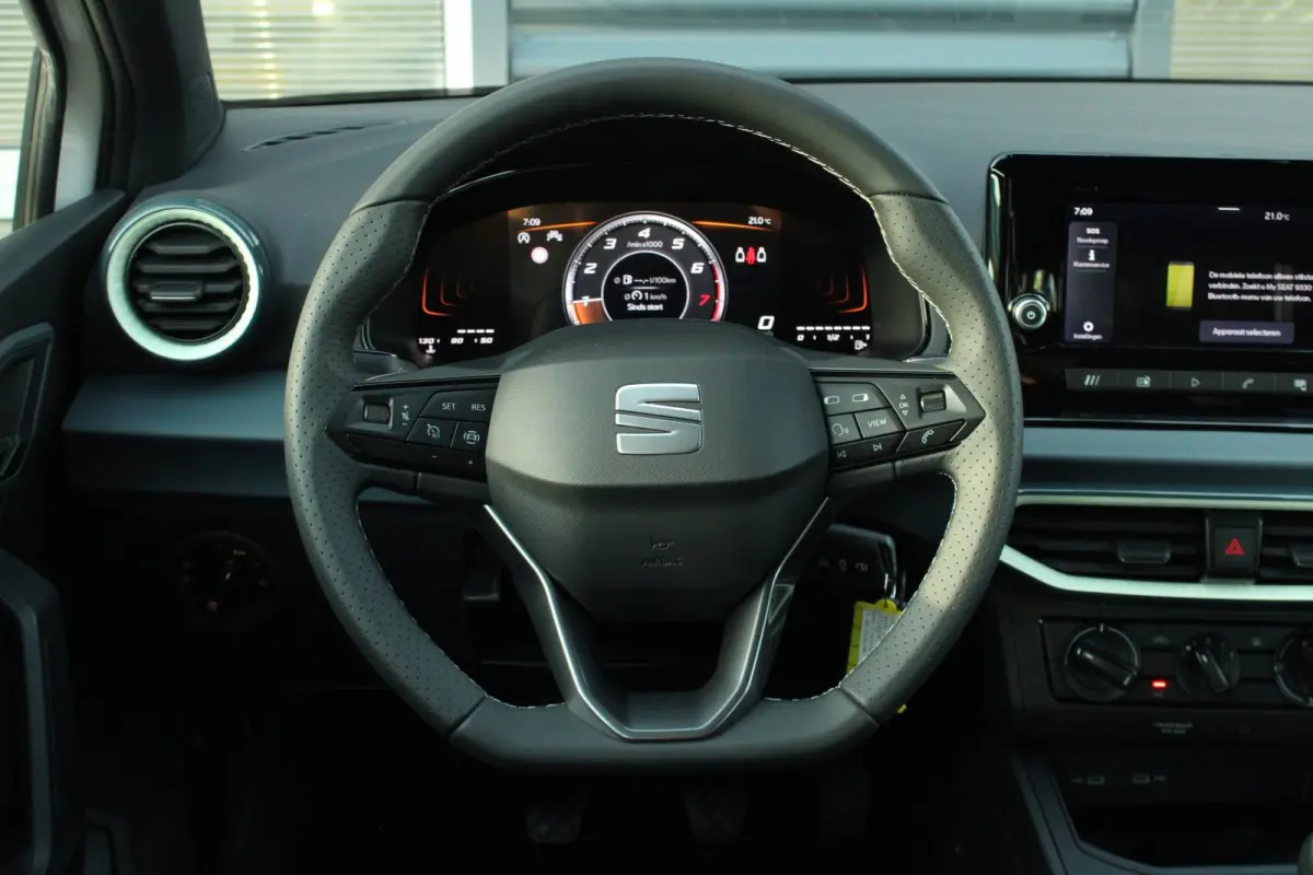 1.0 EcoTSI 95pk Style | Apple Carplay/Android Auto | 16" Velgen | Parkeersensoren